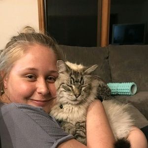 Meet your Posher, Casie